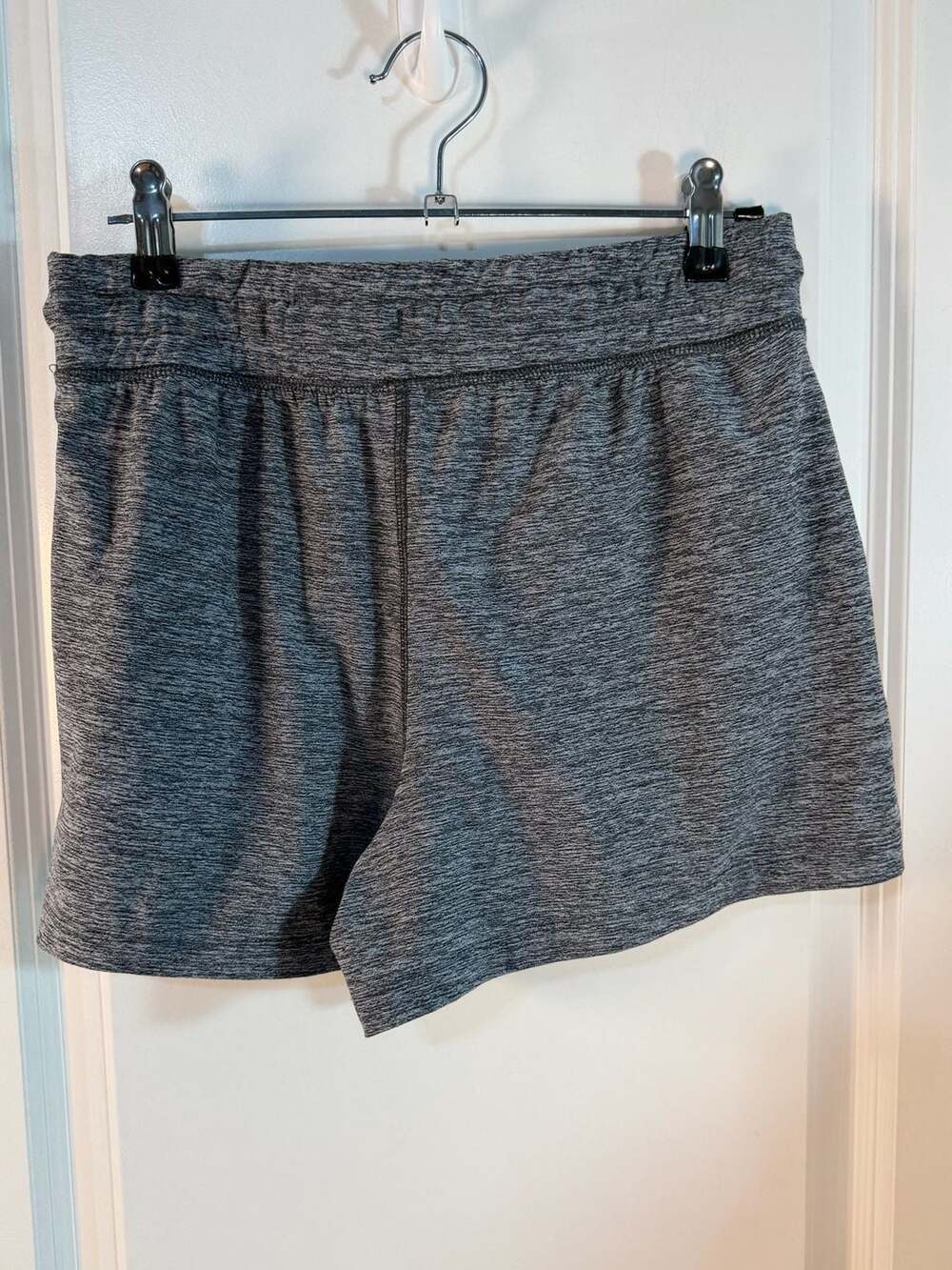90 Degree by Reflex Grey Heathered Athletic Shorts Size S - Picture 4 of 5
